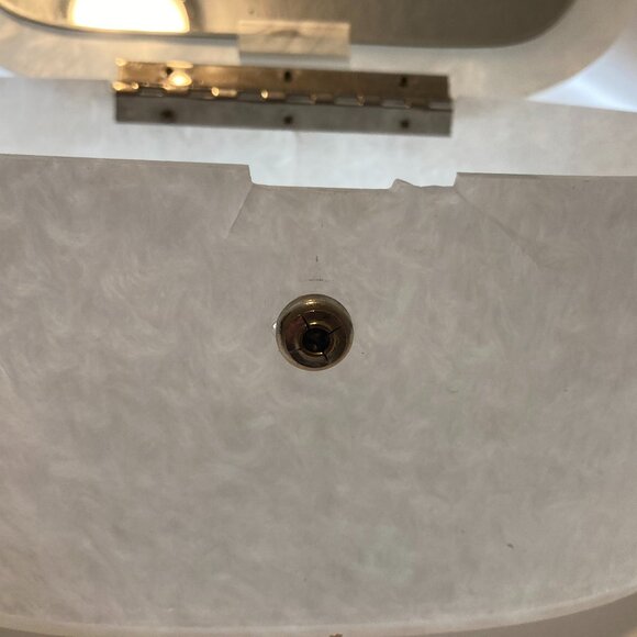 Vintage Lucite box purse - Picture 5 of 8